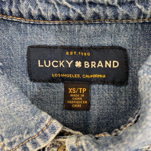 Lucky Brand Boyfriend Shirt Womens XS Denim Classic Chambray Floral Embroidery - Picture 7 of 16